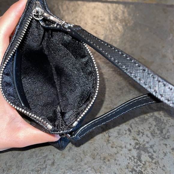 NWOT Michael Kors Small Black Wristlet - Picture 12 of 15